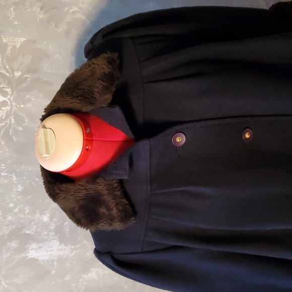 Vintage wool Pierre Cardin coat - Picture 4 of 17